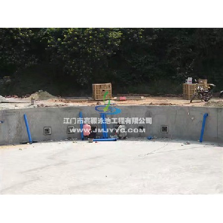 华茵堡私人别墅游泳池