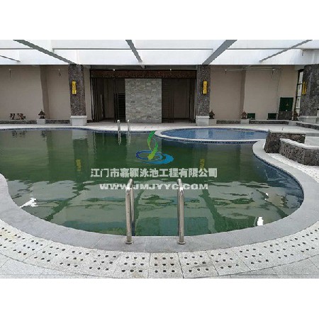 云浮新兴室内空中泳池